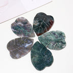 Runyangshi 1PCS Natural Moss Agate Crystal Leaves Sculpture Hand-Carved Large Aquatic Agate Leaf Healing Stone Figurines Healing Reiki Crystal Gemstone Collection Home Decor Desk Decor Gift