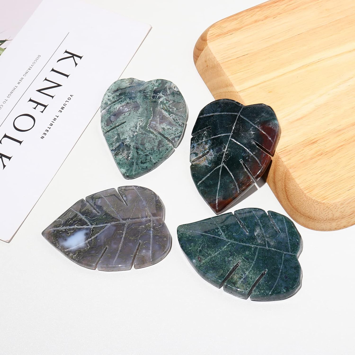 Runyangshi 1PCS Natural Moss Agate Crystal Leaves Sculpture Hand-Carved Large Aquatic Agate Leaf Healing Stone Figurines Healing Reiki Crystal Gemstone Collection Home Decor Desk Decor Gift
